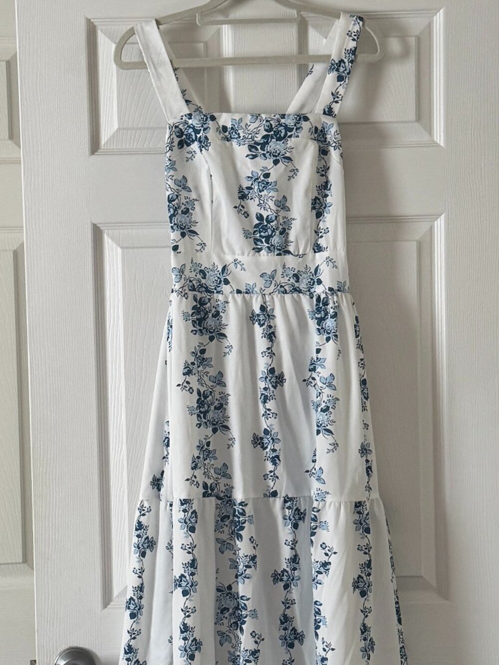 Emery Rose (SHEIN) Blue Floral Open Back Tie Maxi Dress - Picture 2 of 7